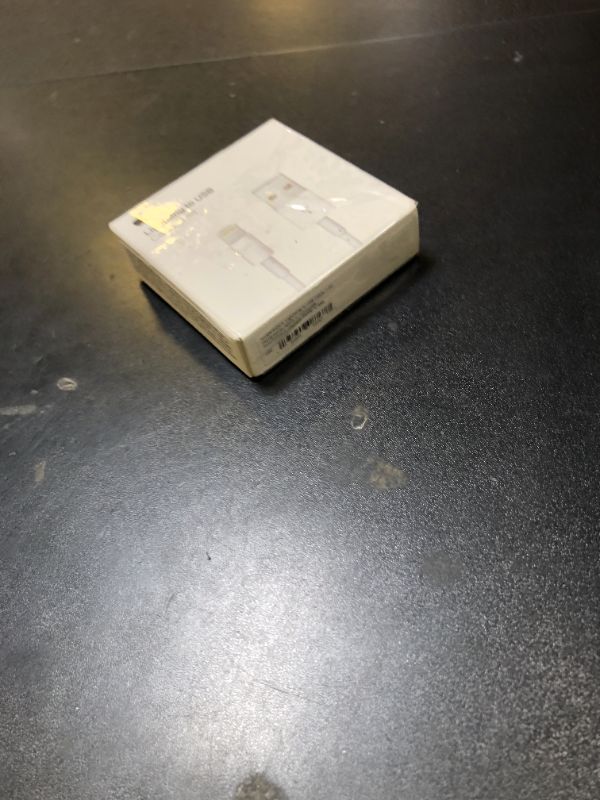 Photo 1 of Apple Lightning to USB Cable (1 m) ???????