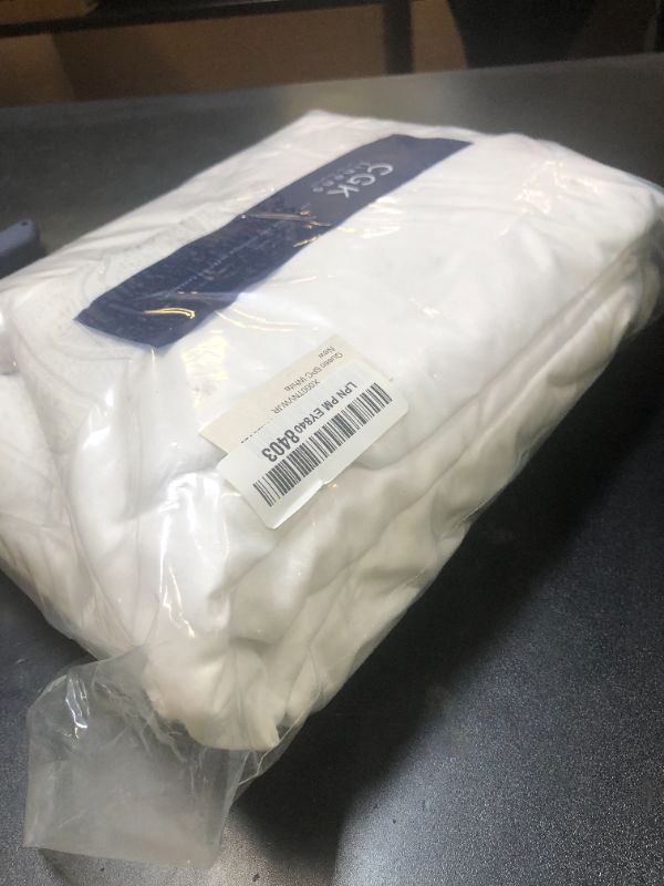 Photo 1 of CGK Linens Queen 6 Piece Sheet Set - Cooling Sheets for Hot Sleepers - Hotel Luxury Bedding Set with 8-16 Inch Deep Pockets - 1 Flat & 1 Fitted & 4 Pillowcases - Soft, Easy Care & Wrinkle Free - White