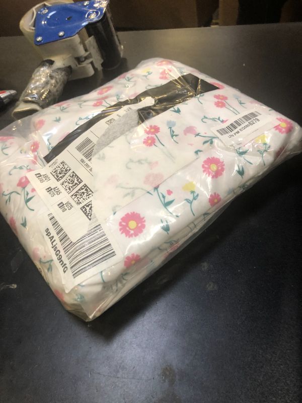 Photo 1 of Kids Twin Size Floral Bed Sheets - 3 Piece Floral Sheet Set - Flower Themed Bedding - Ultra-Soft, Cute & Cozy - Breathable & Machine Washable - Pink Flower Bed Set for Boys, Girls, Teens and Toddlers
