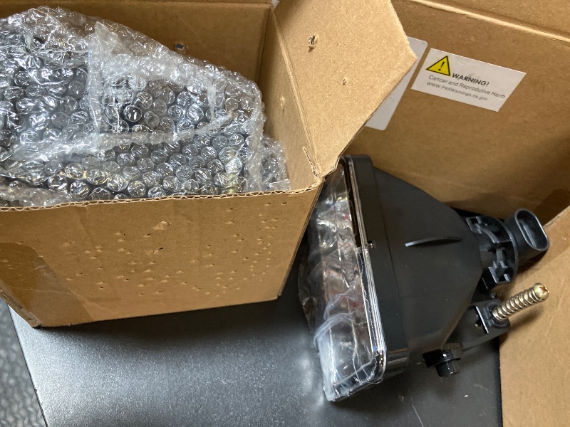 Photo 1 of LED Fog Light Compatible with Ford F150 F 150 2015-2018 Part Number: FL3Z15201B, FL3Z15201BCP, FL3Z15200A, FL3Z15200ACP, FO2592235, FO2593235
