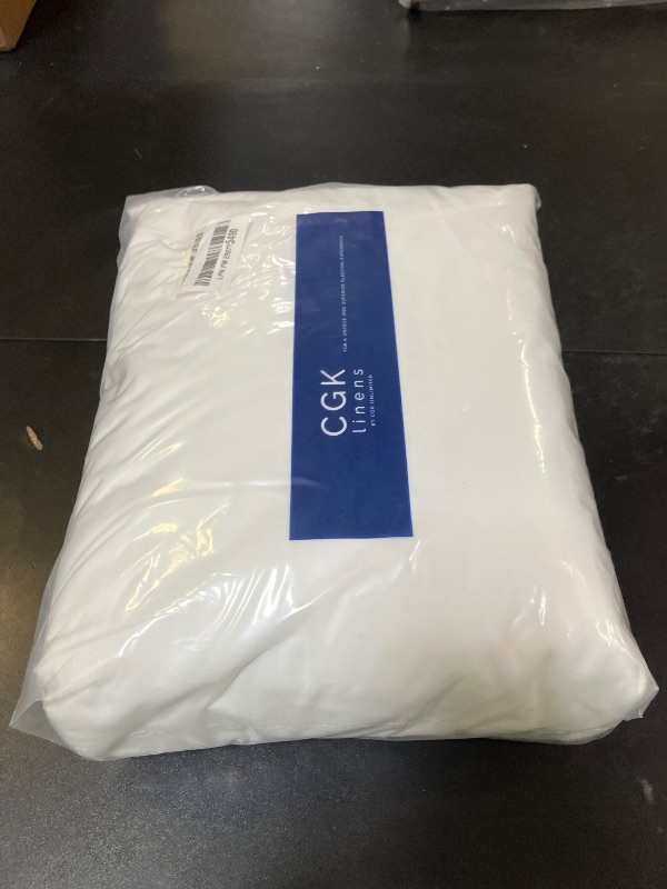 Photo 1 of Extra Deep King Sheet Set - 6 Piece Breathable and Cooling Sheets - Hotel Luxury Bed Sheets Set - Easy & Secure Fit - Soft, Wrinkle Free and Comfy Sheets Set - White Sheet Set with Extra Deep Pockets