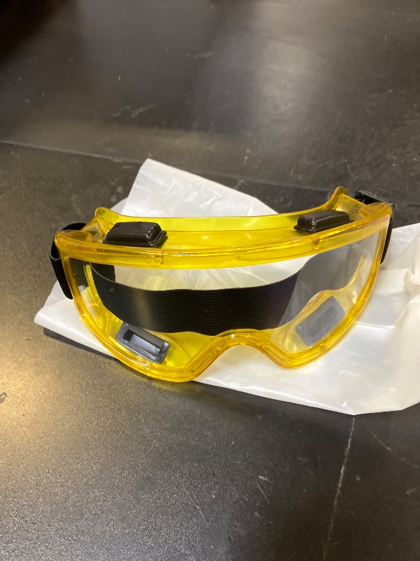 Photo 1 of goggles 