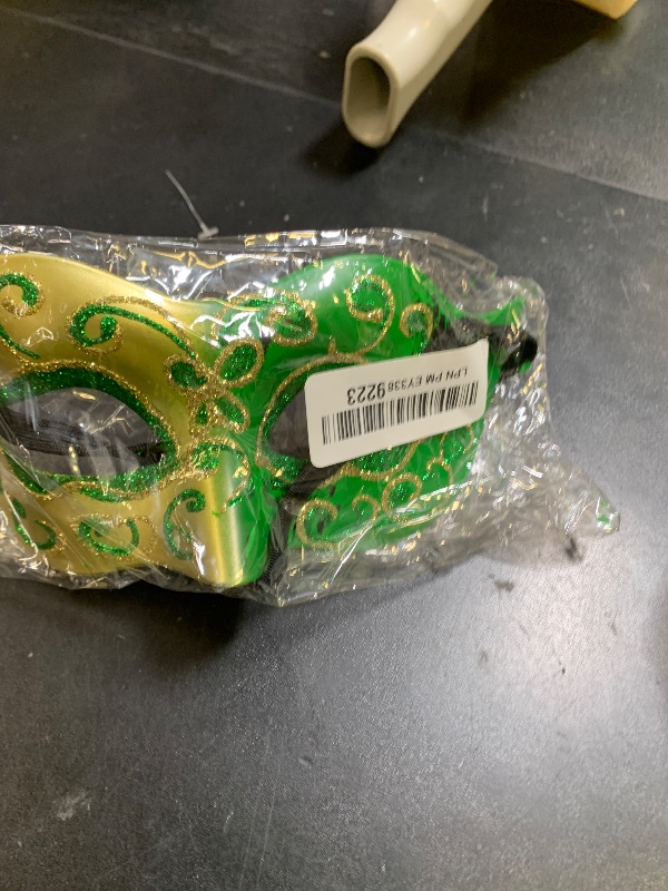 Photo 1 of OIDEA Retro Venetian Masquerade Mask for Men: Mens Vintage Carnival Venetian Mask Halloween Costume Cocktail Party Mardi Gras Mask, Green