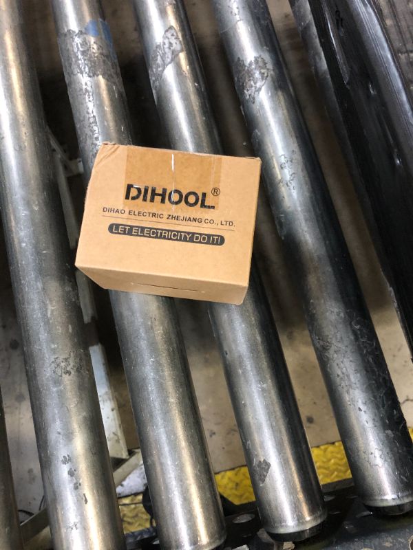 Photo 1 of DIHOOL 40 Amp GFCI Breaker with Surge Protection Device, Ground Fault Circuit Interrupter