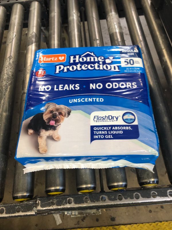 Photo 1 of Hartz Home Protection Unscented USA Made Dog Pads, 50 count, Super Absorbent & Won't Leak, Odor Eliminating