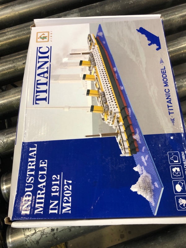 Photo 1 of BIDIUTOY Titanic Ship Model Building Block Set, 3D Puzzle Sets DIY Educational Toys, Bricks Toy, with 1860Pcs Micro Mini Blocks, Ideal Gift for Kids and Adults