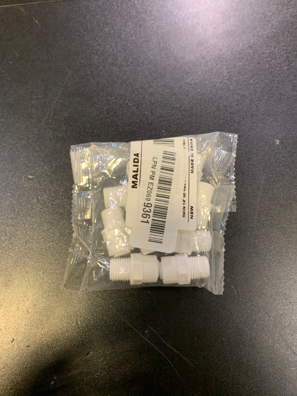 Photo 1 of Malida Male Push To Connect Tube Fitting,water purifiers Quick Connector Drinks Dispense and water filtration system fittings (1/4 NPT Male x 1/4 OD Tube)
