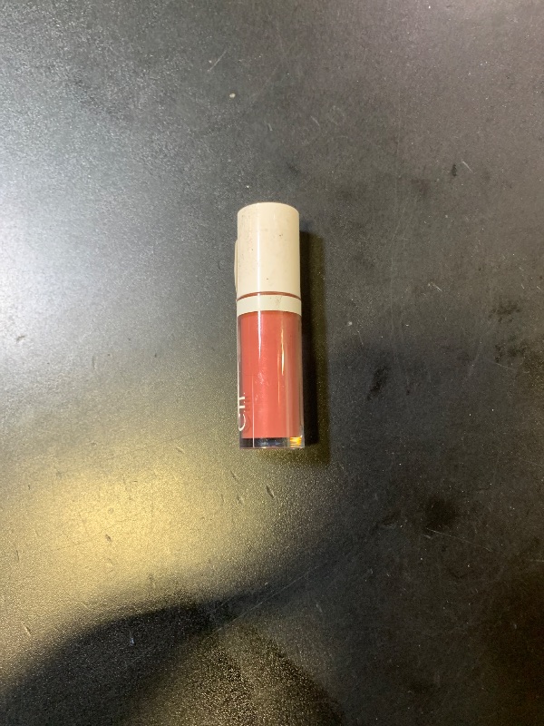 Photo 1 of e.l.f. Camo Liquid Blush, Long-lasting Liquid Blush For High-pigment Color, Creates A Soft, Dewy Finish, Vegan & Cruelty-free, Suave Mauve