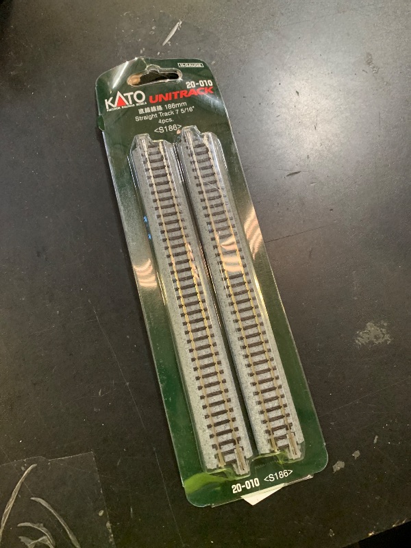 Photo 1 of Kato N Scale Unitrack 7 5/16" 186mm Straight Track - 4 per package