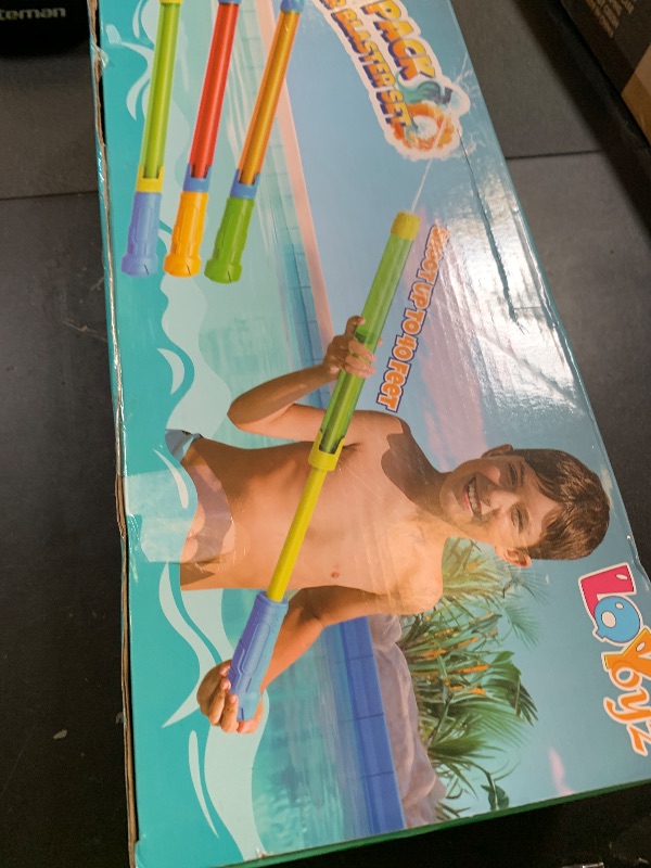 Photo 1 of Water  Toy - 16.5' Water Soaker Blaster, 18 PCS Bulk Squirt Gun Pool Toys for Kids Adults, Water Guns for Summer Outdoor Swimming Pool Beach Party Games