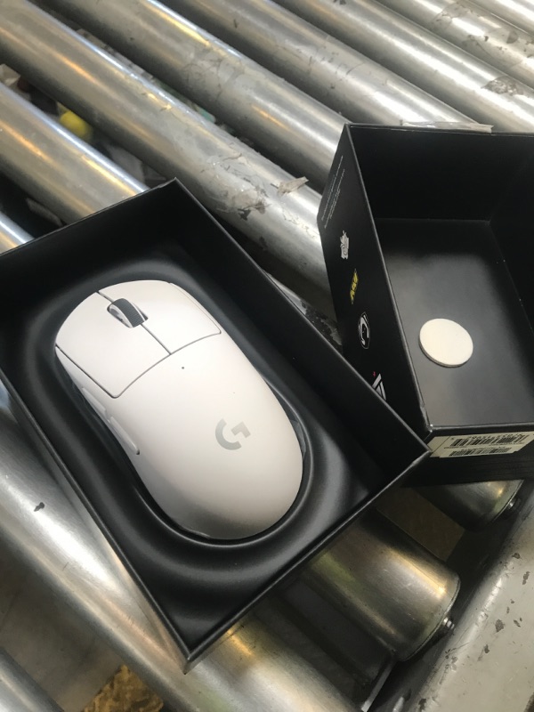 Photo 1 of Logitech G PRO X SUPERLIGHT Wireless Gaming Mouse, Ultra-Lightweight, HERO 25K Sensor, 25,600 DPI, 5 Programmable Buttons, Long Battery Life, Compatible with PC / Mac - White
