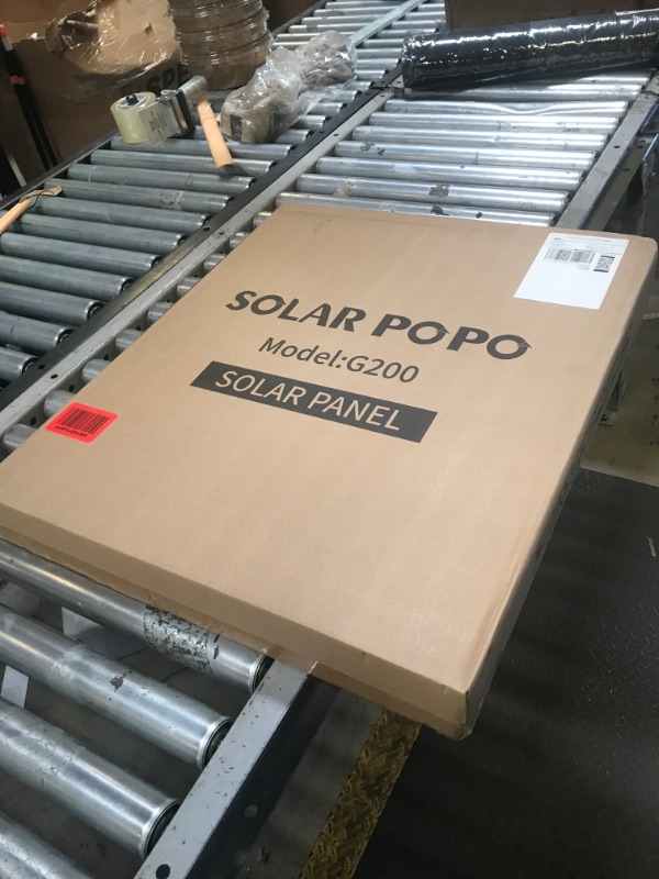 Photo 1 of 200W Portable Solar Panel with US High Efficiency Solar Cells?Foldable Solar Panel Charger with 2 Output Idear for Outdoor Camping RV Trips Power Station Generator
