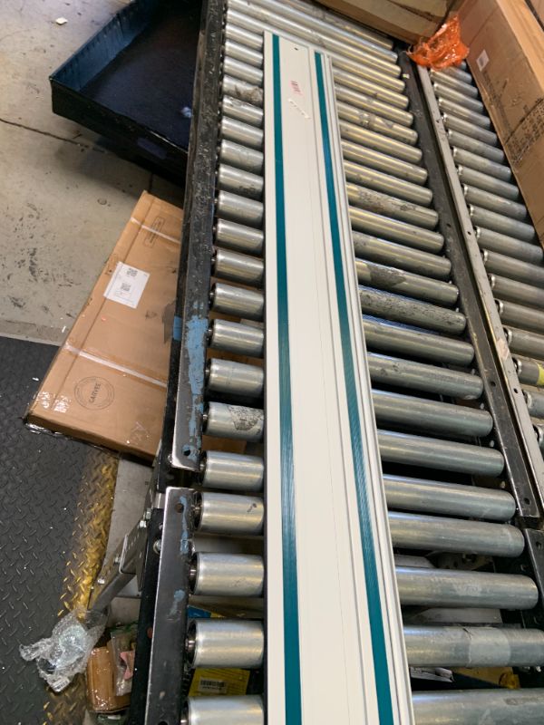 Photo 1 of Makita 194367-7 118" Guide Rail