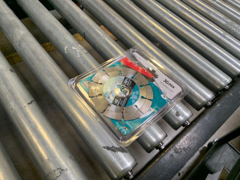Photo 1 of Makita E-07238 X-Lock 5" Segmented Diamond Blade for Masonry Cutting