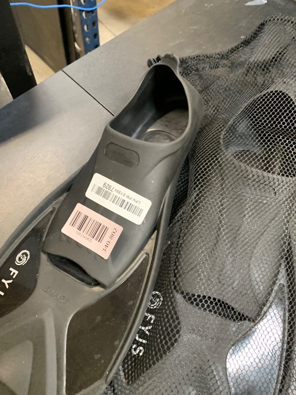 Photo 1 of FYJS Short Swim Fins with Comfortable Full Foot Pocket Travel-Size for Snorkeling and Scuba Diving