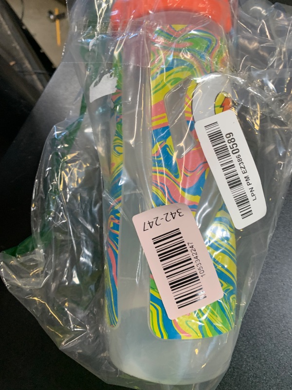 Photo 1 of Gatorade Gx Kit, Marble Neon, 30 Oz