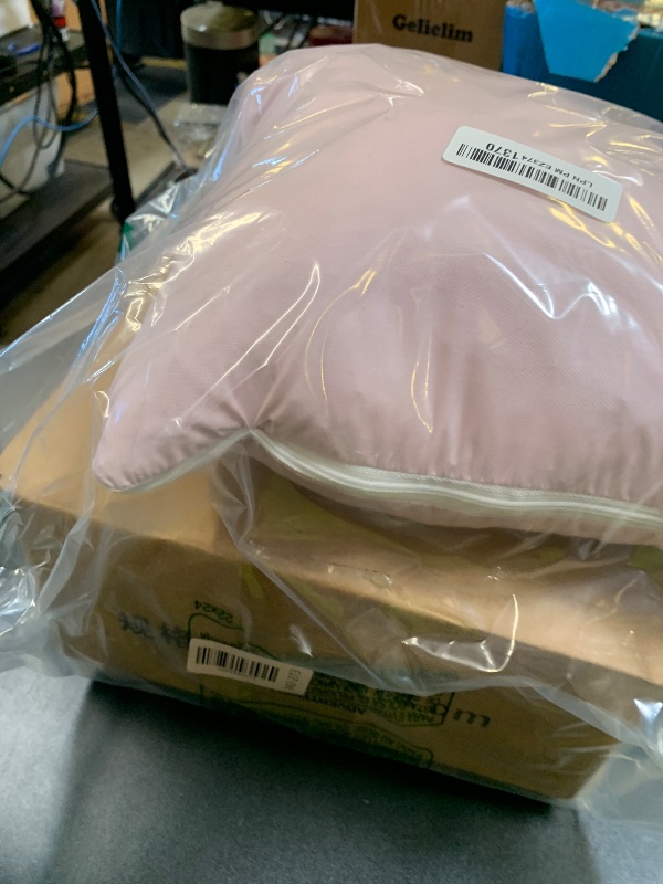Photo 1 of MOOX Down Feathers Pillow Stuffing Filling for DIY Projects Premium Natural 5/95 Goose Feather Down Soft Fluffy Perfect for Pillow Cushions Bedding Pillow Couch Dog Bed Upholstery Crafts (4.0, Pounds)