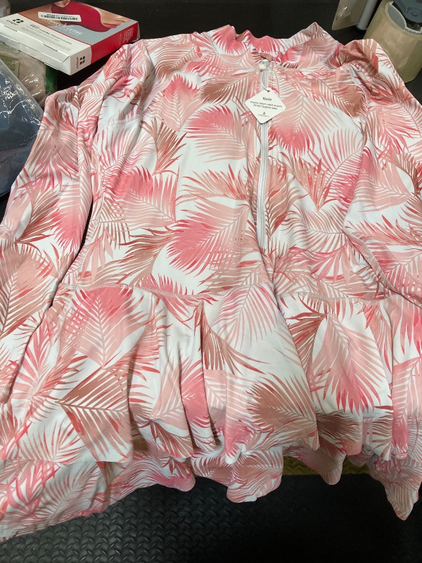 Photo 1 of  WOMENS ONE PIECE SWIMSUIT SET
SIZE 3XL 