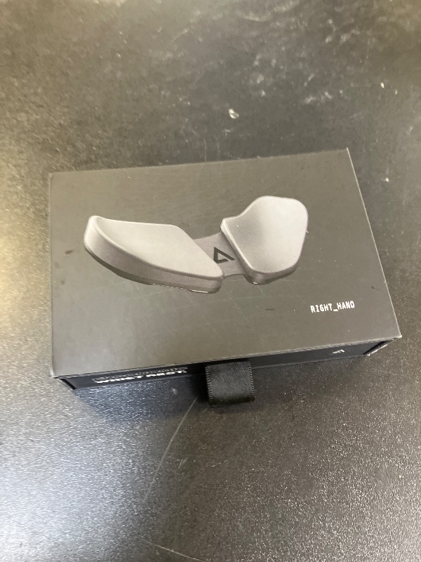 Photo 1 of DELTAHUB Carpio 2.0 - Right-Handed Truly Ergonomic Wrist Rest for Mouse, Carpal Tunnel Support, Pain Relief, Anti-Fatigue, Easy Glide, Sleek, Office Computer, Laptop, Gaming - Small, Grey