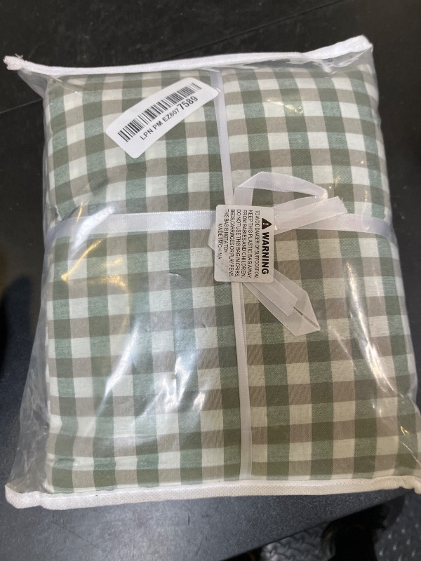 Photo 1 of 100% Cotton Queen Sheet Set - 4 Piece Cotton Sheets Queen Size Bed Set, Soft, Smooth, Durable, Easy Care, 16" Deep Pocket Checkered Green Sheets - 1 Flat, 1 Fitted, 2 Pillowcases