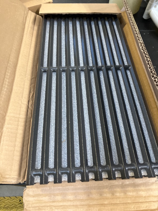 Photo 1 of G466-0025-W1 G474-0017-W1 Grill Grates for Charbroil 463242516 TRU-Infrared 3 Burner 463242515 463367016 466242516 463243016 463246018 463342420 463367516 Parts 17" Cast Iron Charbroil Grill Grates