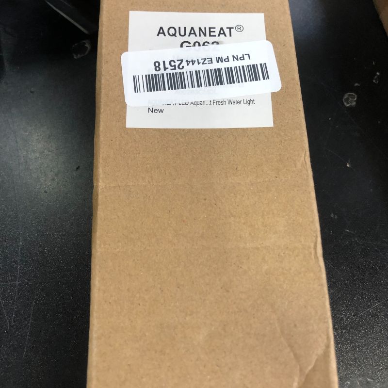 Photo 1 of AQUANEAT LED Aquarium Light Full Spectrum 12 Inch Fish Tank Light Fresh Water
