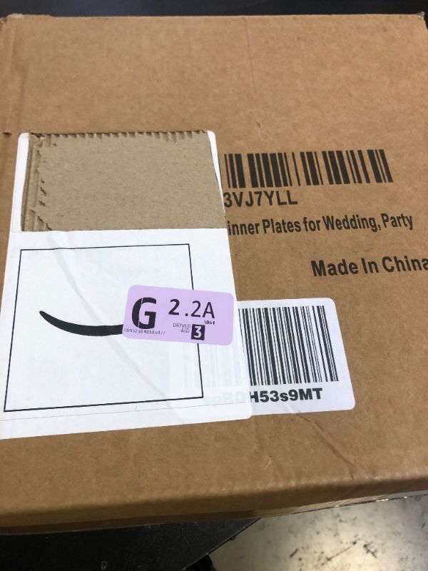 Photo 1 of Rubtlamp 60Pcs Clear Plastic Plates,Clear Disposable Plates With Gold Rim,Heavy-duty Gold Plates,Hammered Party Plates Include 30Clear Dessert-Platos,30Dinner-Platos for Wedding, Party
