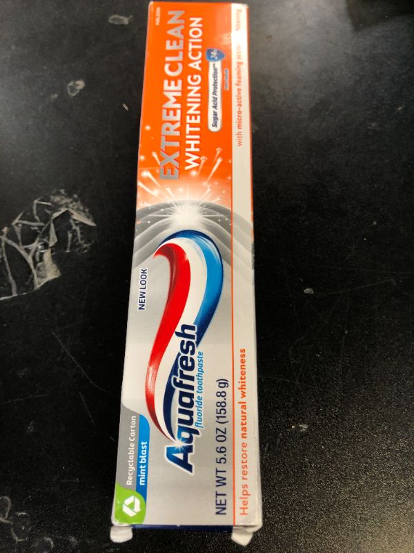 Photo 1 of Aquafresh Extreme Clean Whitening Action Fluoride Toothpaste for Cavity Protection, Sugar Acid Protection, Mint Blast, 5.6 oz