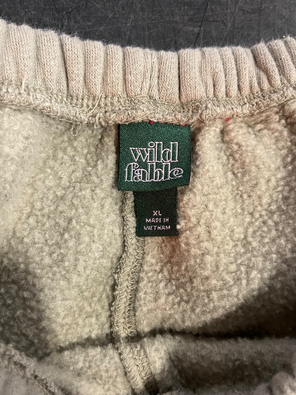 Photo 1 of (XL) Womens Fleece Shorts, Green 