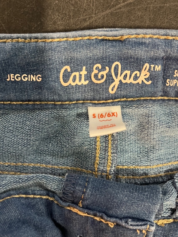 Photo 1 of (S) Cat & Jack Slim Jeggings for Girls