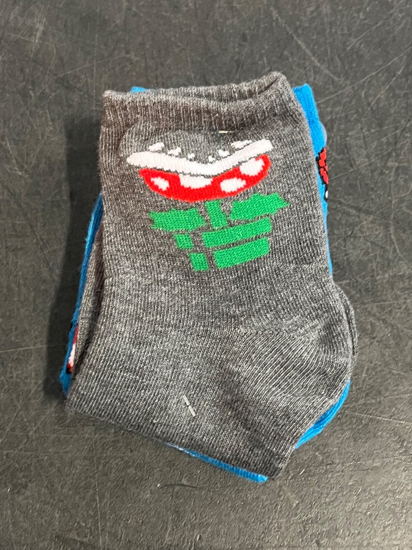 Photo 1 of (M/L) Boys' Super Mario 3pk Crew Socks - M/L: Figures Pattern, Knit, Midweight Fabric
