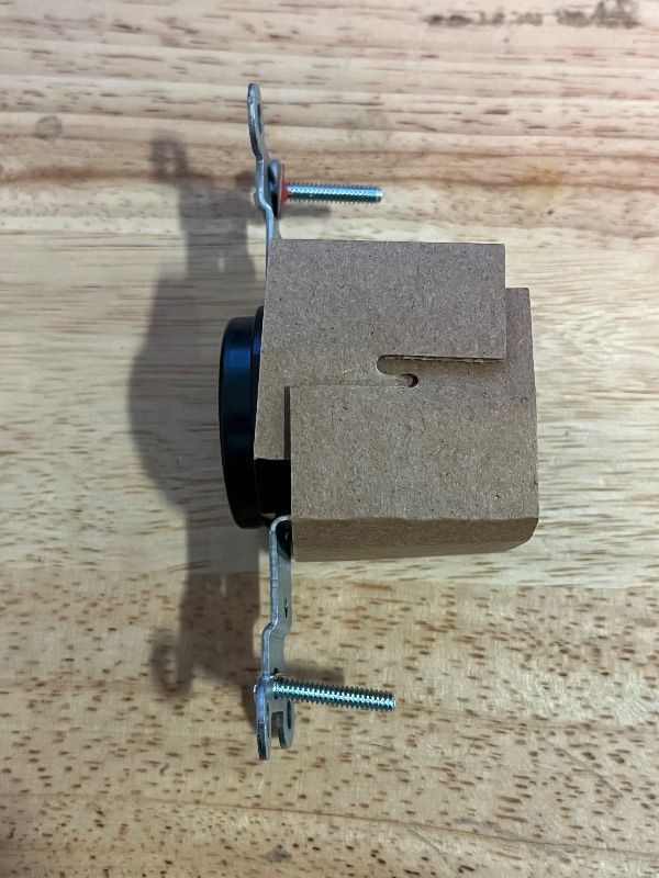 Photo 1 of Hubbell Wiring Device-Kellems EdgeConnect™ Twist-Lock® Series, Locking Devices,HBL4760ST Receptacle
