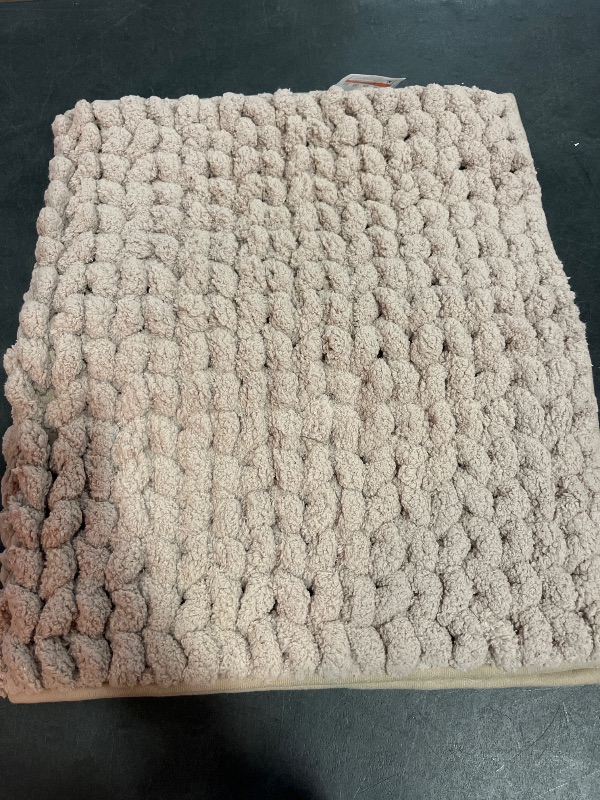 Photo 1 of LUMI Luxury Bathroom Rug, Ultra Soft Quick Dry Bath Mat, Non-Slip Absorbent Thick Chenille Bath Rug, Cozy Braid Design Floor Mat for Bathtub, Sink, Laundry, Bedroom, Beige
