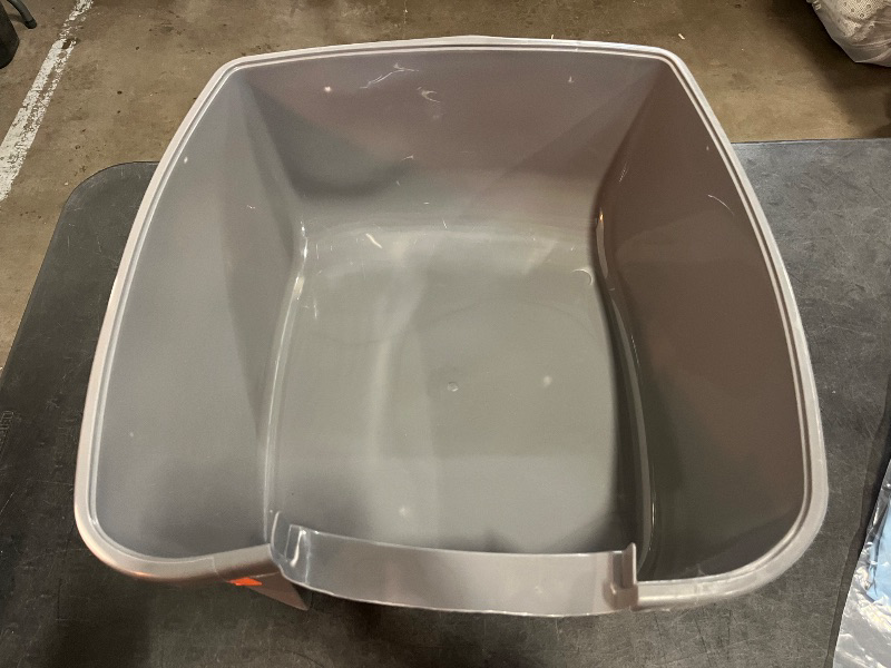 Photo 1 of IRIS USA Large Cat Litter Box with Scatter Shield and Scoop, Open Top High Sided Cat Litter Pan, Gray/Clear
