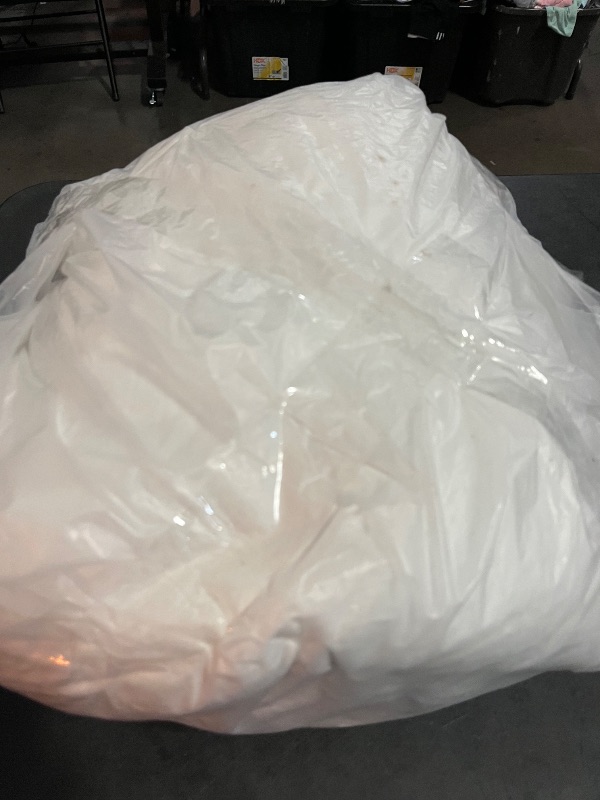 Photo 1 of Bedsure Twin/Twin XL Comforter Set, White Soft Prewashed Bedding for All Seasons, 2 Pieces GentleSoft™ Warm Down Alternative Bed Set, 1 Lightweight Comforter (68"x88") and 1 Pillowcase (20"x26")
