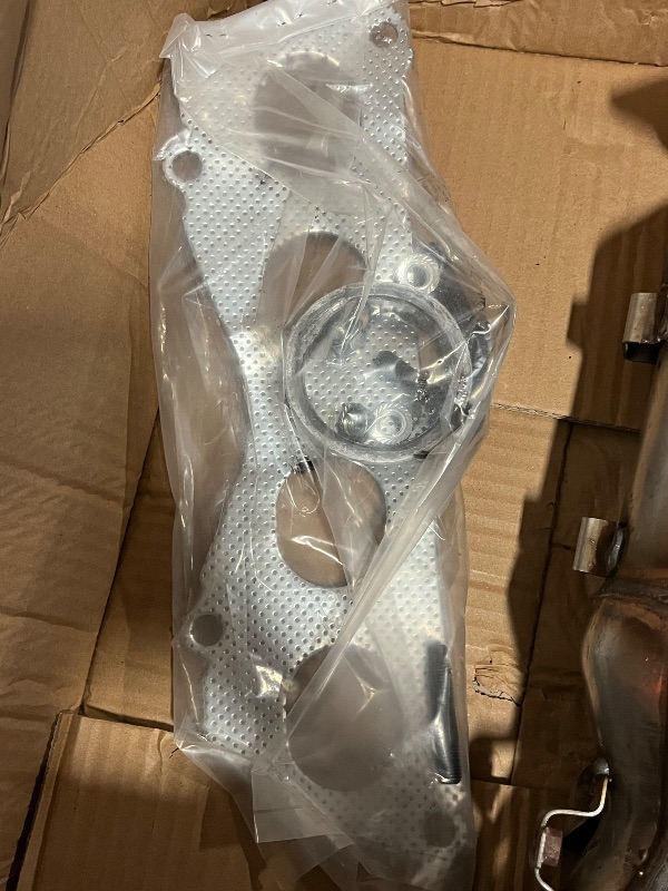 Photo 1 of High Flow Front Catalytic Converter Fits for Toyota Camry 2012 2013 2014 2.5L L4 Only Fit PZEV Catalytic Convertor Direct-fit 674-298 25051-0V040
