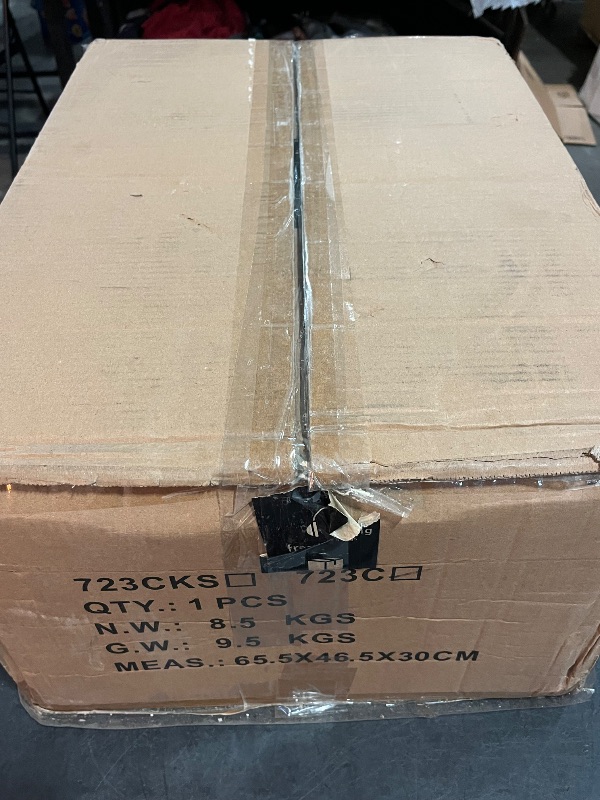 Photo 1 of *Missing Lid* VEVOR Chafing Dish Buffet Set, 8 Qt 2 Pack, Stainless Steel Chafer with 2 Full Size Pans, Rectangle Catering Warmer Server with Lid Water Pan Folding Stand Fuel Holder, for Wedding Party Banquet