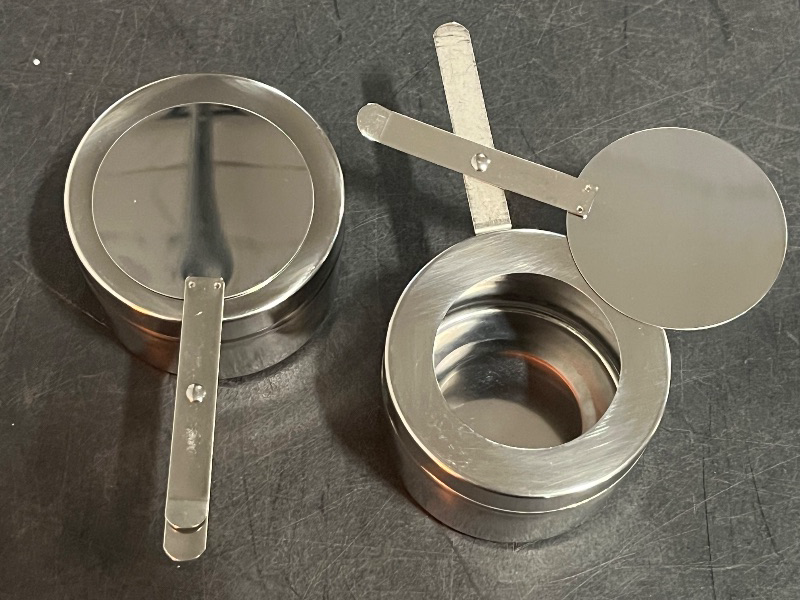 Photo 1 of *Missing Lid* VEVOR Chafing Dish Buffet Set, 8 Qt 2 Pack, Stainless Steel Chafer with 2 Full Size Pans, Rectangle Catering Warmer Server with Lid Water Pan Folding Stand Fuel Holder, for Wedding Party Banquet