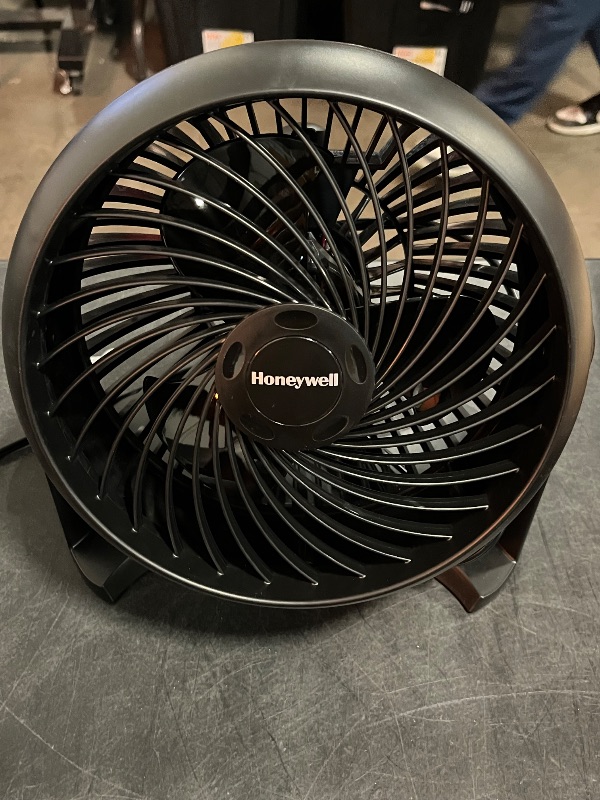 Photo 1 of Honeywell Turboforce Fan, Ht-900, 11 inch
