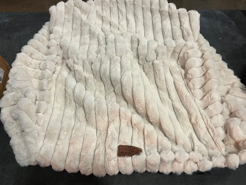 Photo 1 of Cover Only Bedsure Cute Dog Bed for Small Medium Dogs - Washable Furry Puppy Beds, Rectangle Orthopedic Corduroy Fleece Pet Beds with Removable Zipper Cover, 25x21x7inches, Cream
