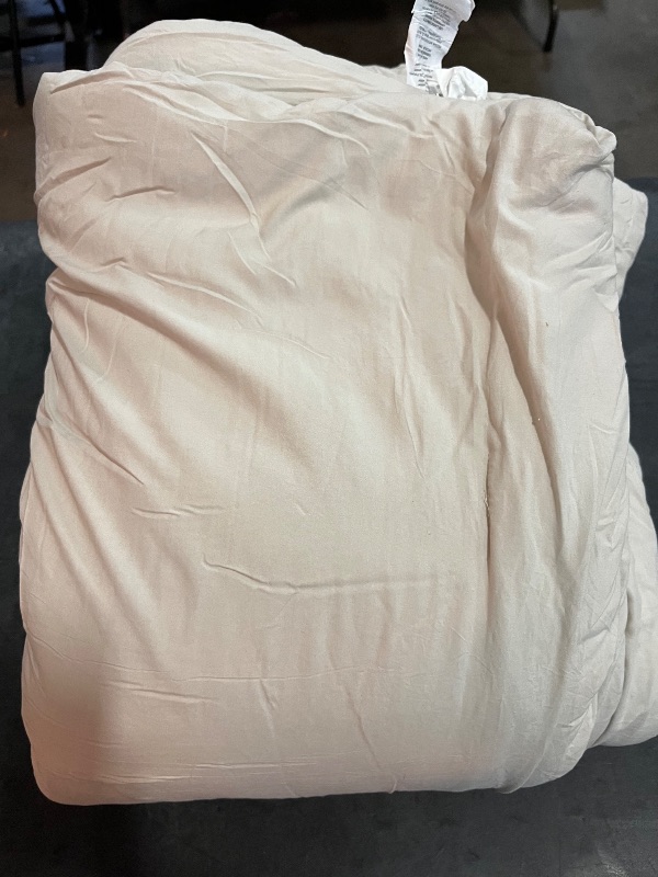 Photo 1 of Bedsure Queen Comforter - Beige Soft Bedding for All Seasons, Cationic Dyed,1 Queen Size Comforter