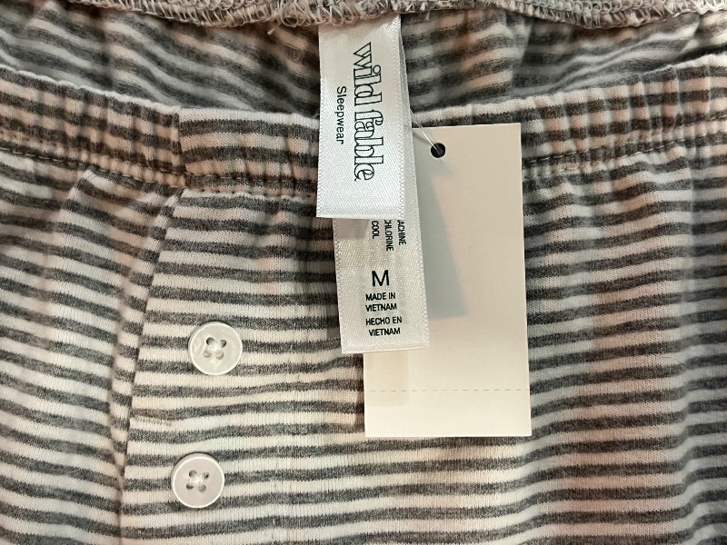 Photo 1 of (M)  Womens Stripped Pajama Shorts 