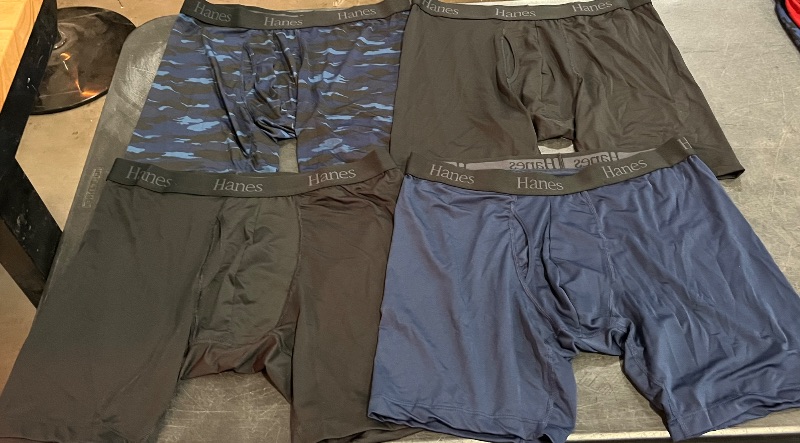 Photo 1 of (XL) Mens Hanes 4Pk Boxers 