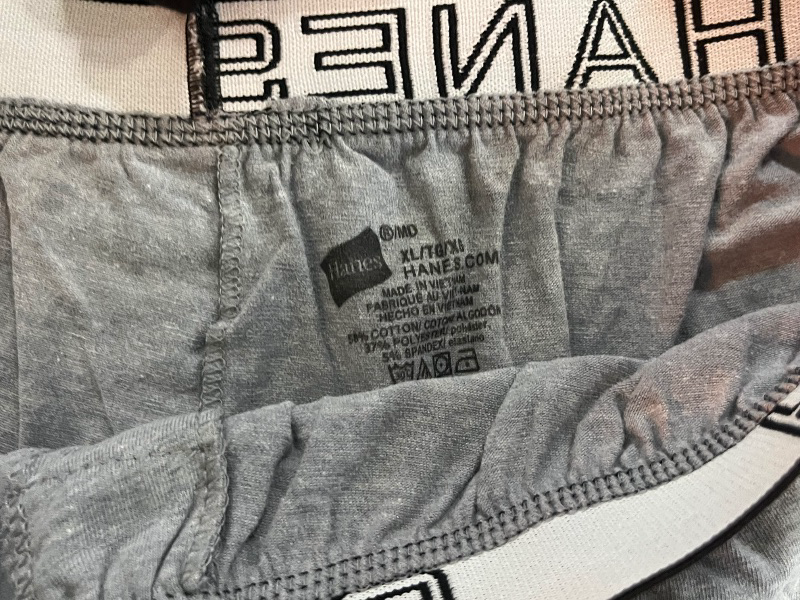 Photo 1 of (XL) Mens Hanes Boxers 4pk 