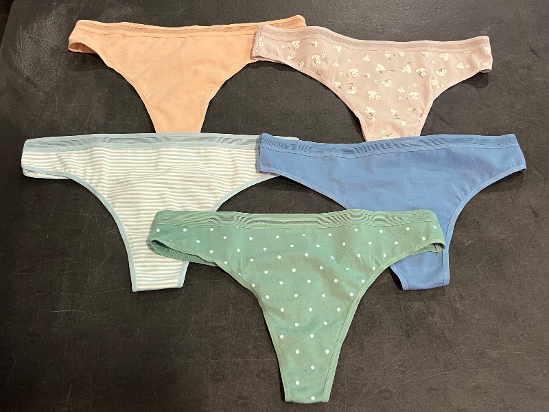 Photo 1 of (M) 5pk Womens Thong Panties