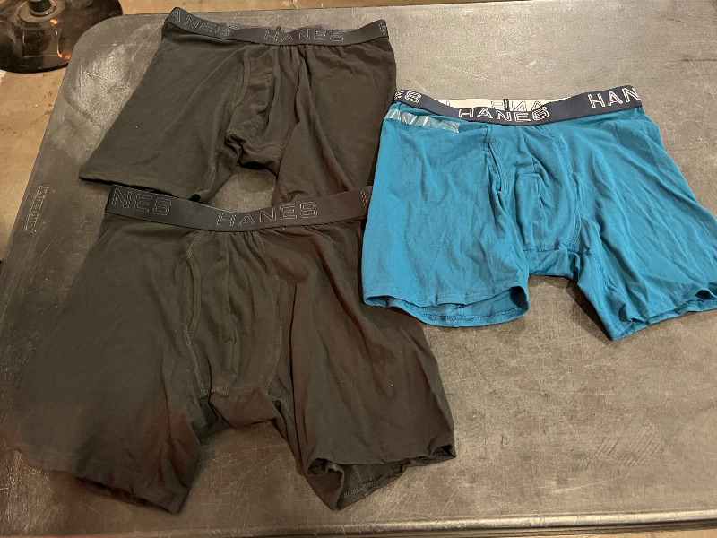Photo 1 of (M) Boys 3pk Hanes Boxers 