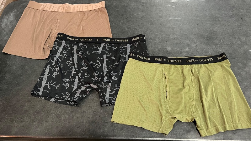 Photo 1 of (XL) 3pack Pair of Theives Briefs