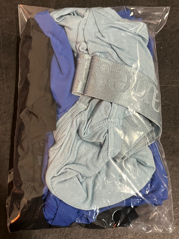 Photo 1 of (S) 3pk Hanes Underwear, 2 Boxer Briefs, 1 Briefs