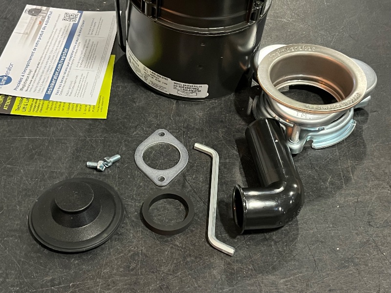 Photo 1 of InSinkErator Badger 5XL Continuous feed 1/2-HP Septic Safe Corded Garbage Disposal
