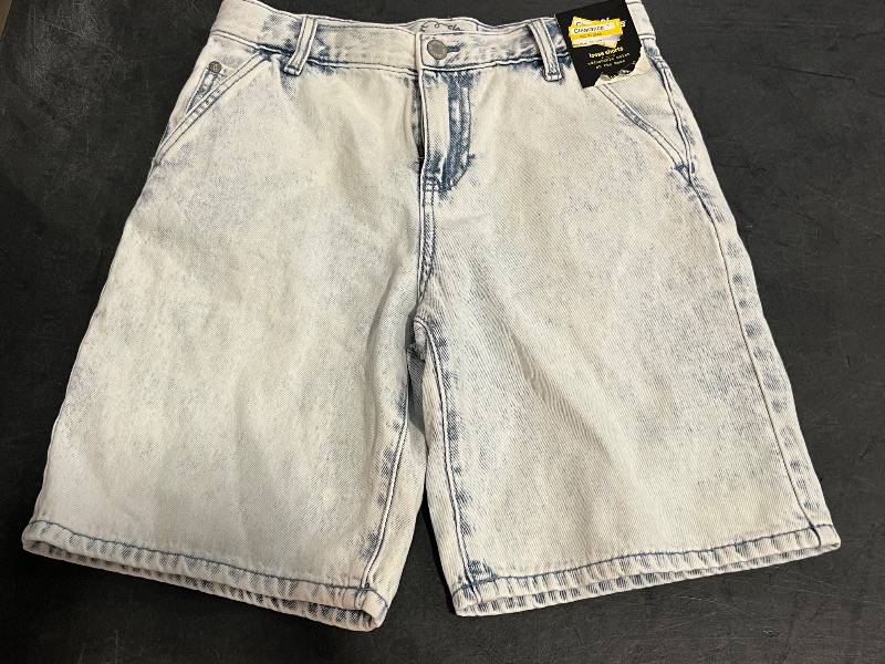 Photo 1 of (L) Boys' Loose Jean Shorts - Art Class™ Light Wash L: Midweight Denim, Adjustable Waistband, Pockets, Mid Rise, Knee Length
